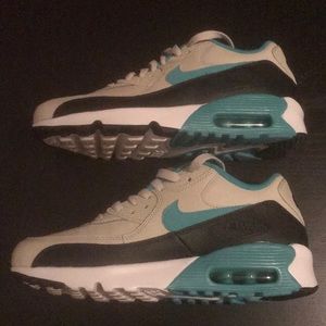 Grade School Air Max 90